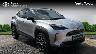 2023 TOYOTA YARIS CROSS 1.5 HYBRID GR SPORT 5DR CVT HYBRID ESTATE 10,079 MI 2023 REG... photo
